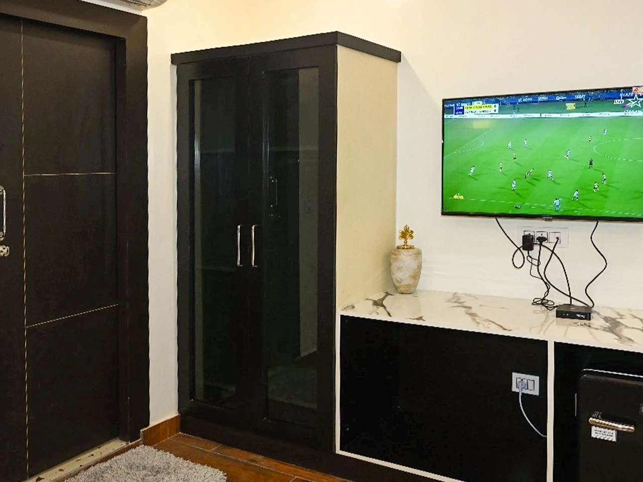 EXECUTIVE ROOM Thumbnail