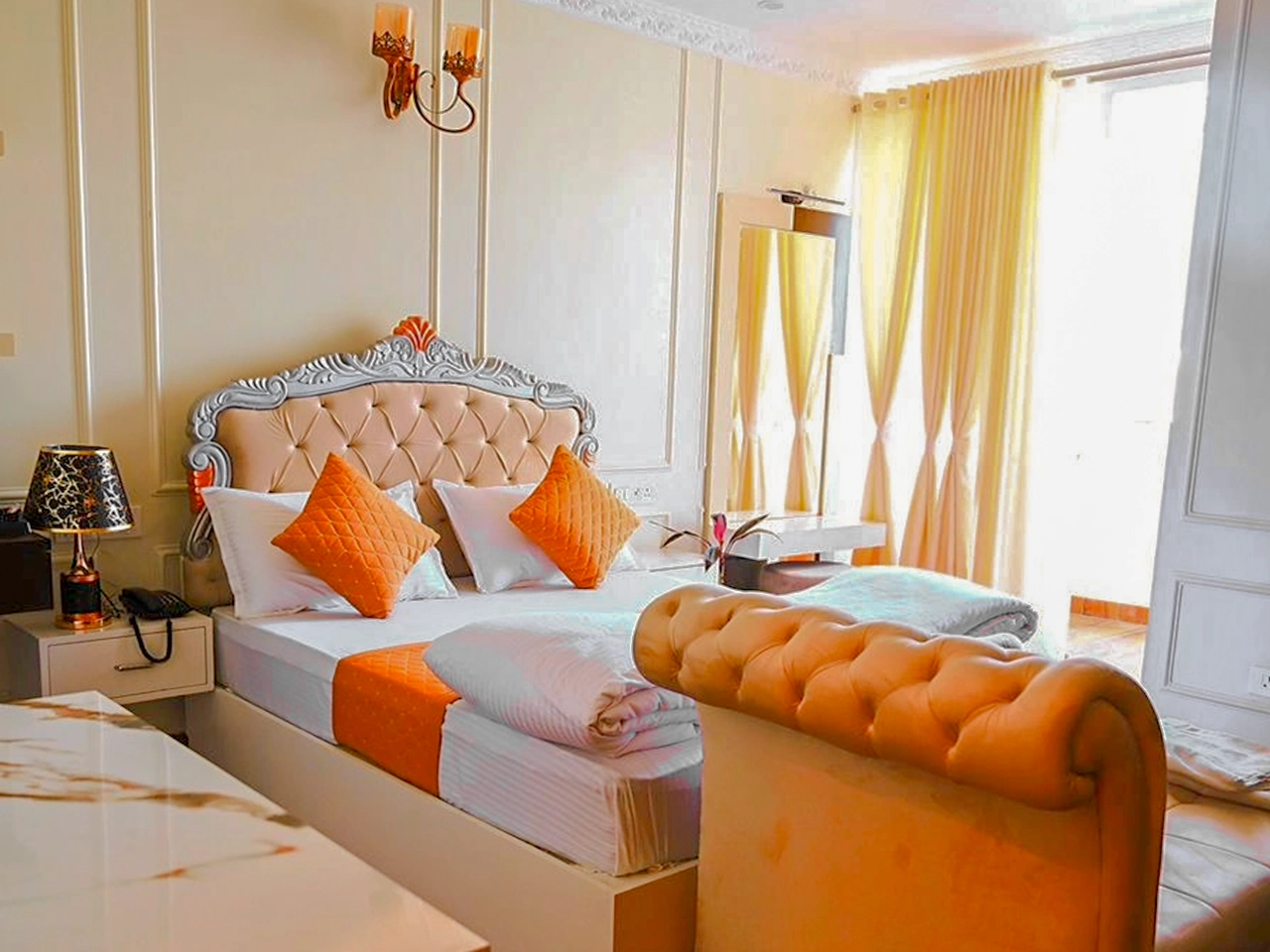 LUXURY ROOM WITH BALCONY Thumbnail